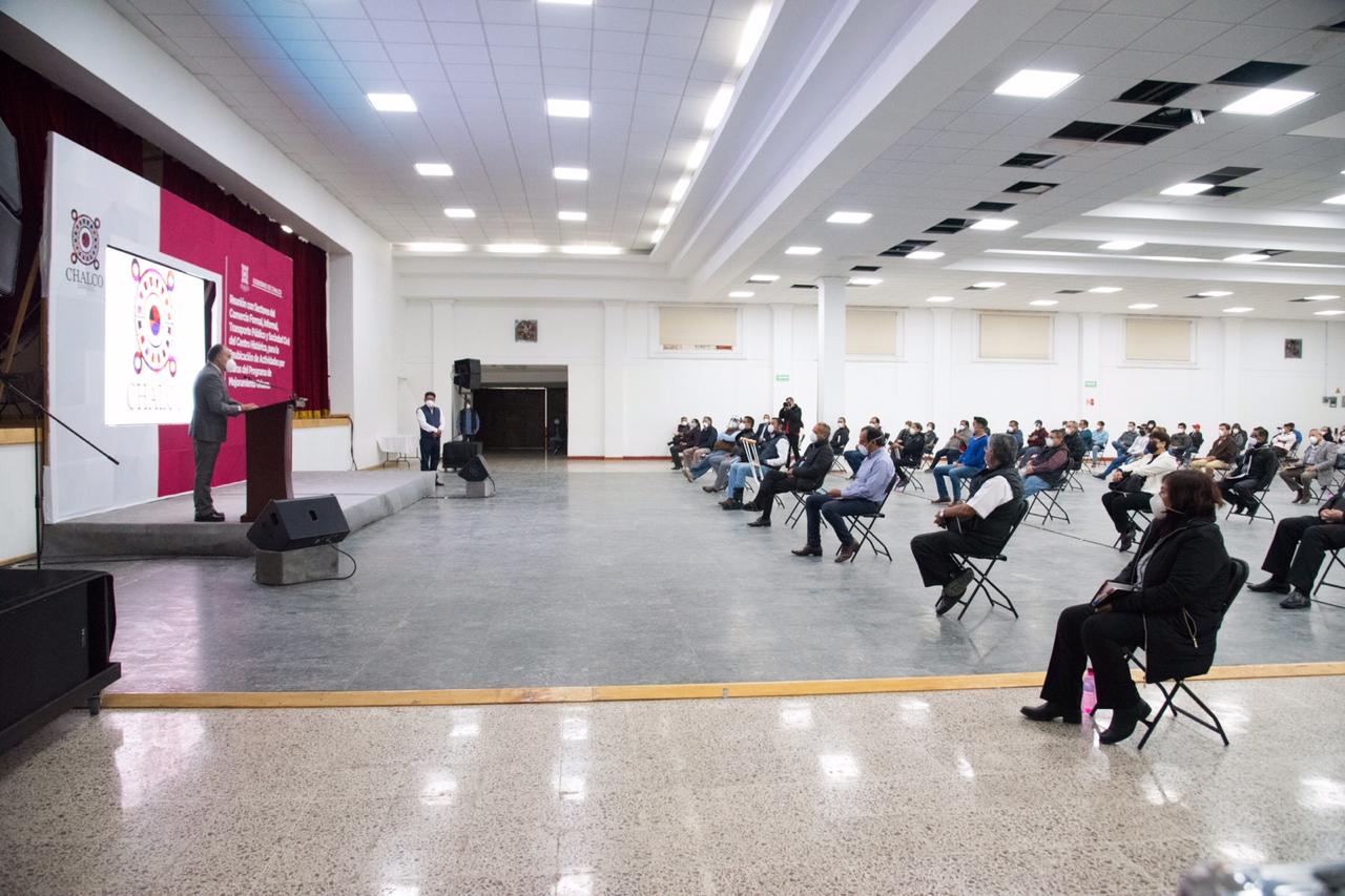Boletín 168.- Miguel Gutiérrez presenta propuestas de reubicación del comercio informal y del tianguis tradicional de los días viernes, por las obras del Programa de Mejoramiento Urbano del Gobierno de México.
