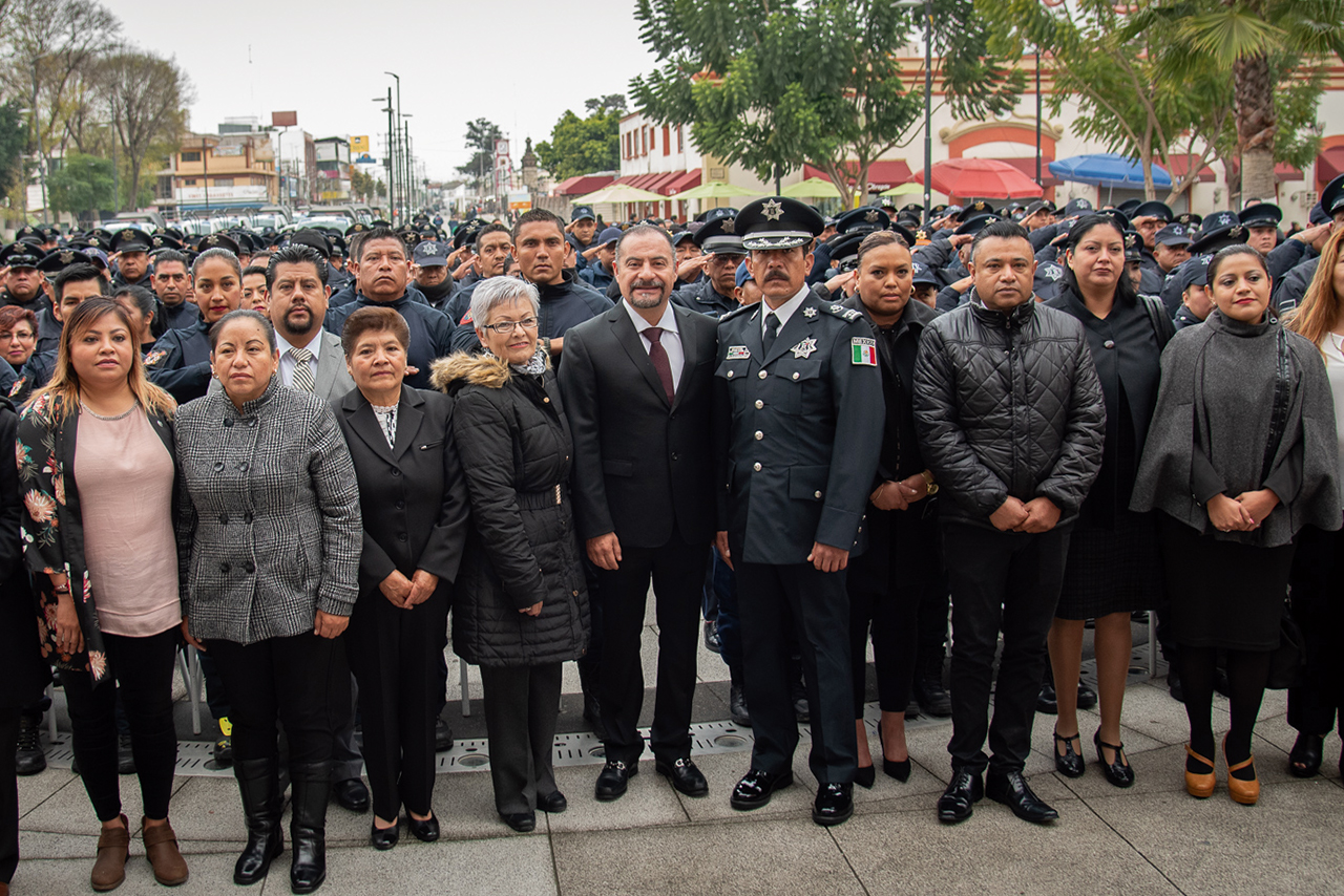 Boletín 009.-Miguel Gutiérrez homologa salarios de policías y bomberos
