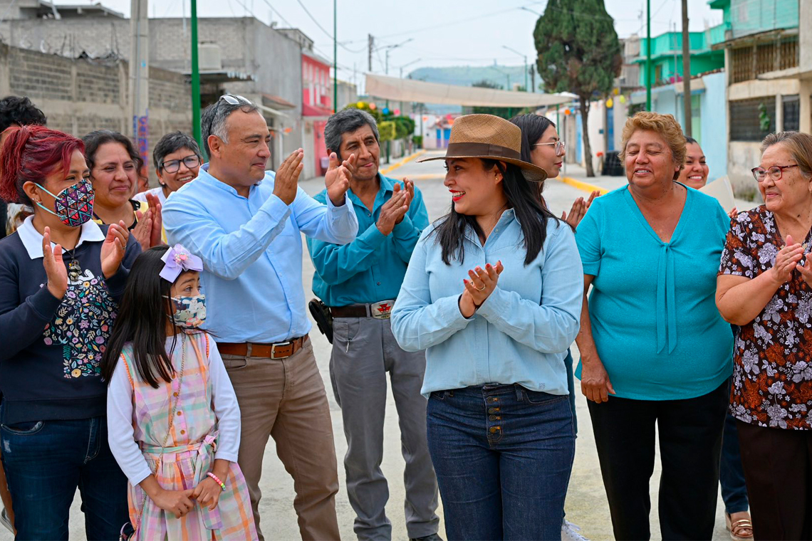 Boletín 072.- Abigail Sánchez entrega pavimentación en Jacalones